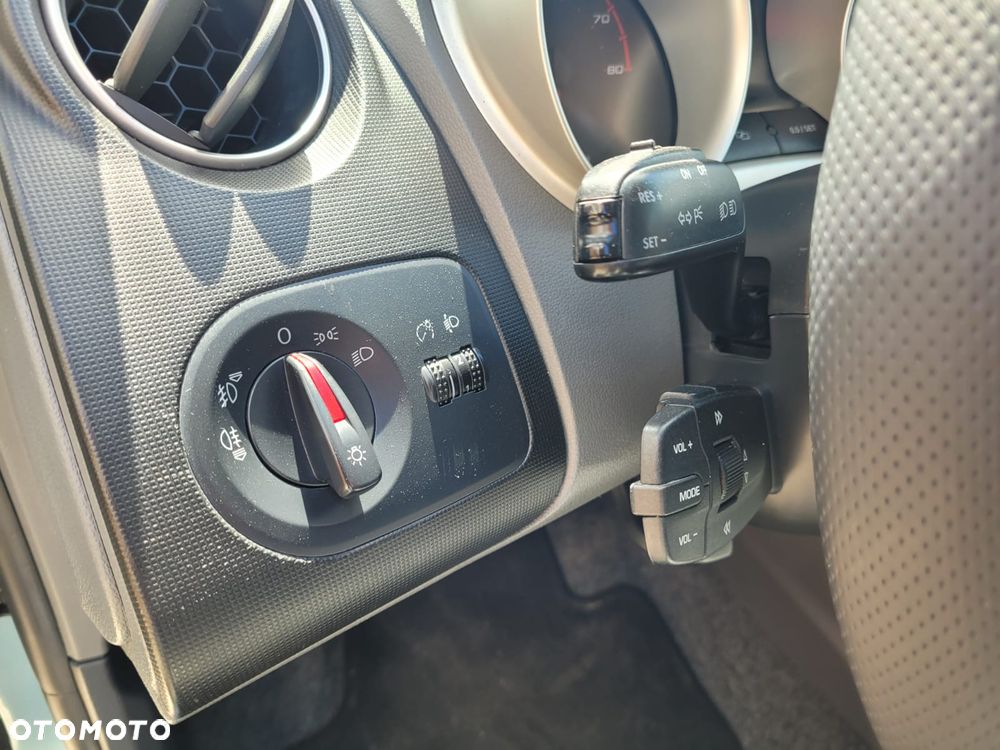 Seat Ibiza SC 1.4 16V Reference - 18