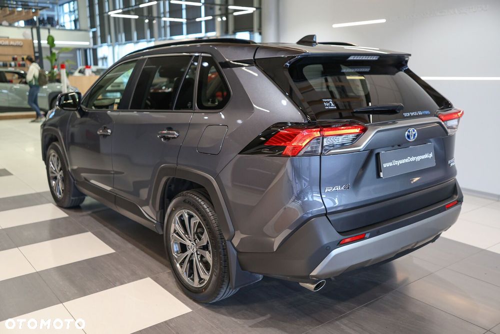 Toyota RAV4 - 4
