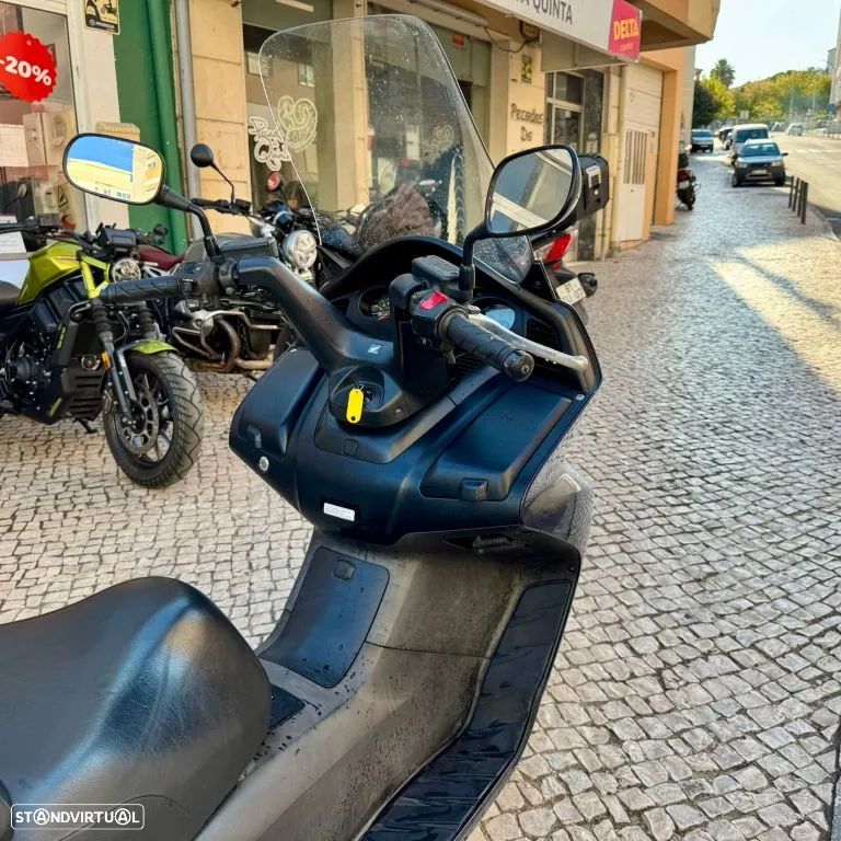 Honda Silver Wing 400 - 21