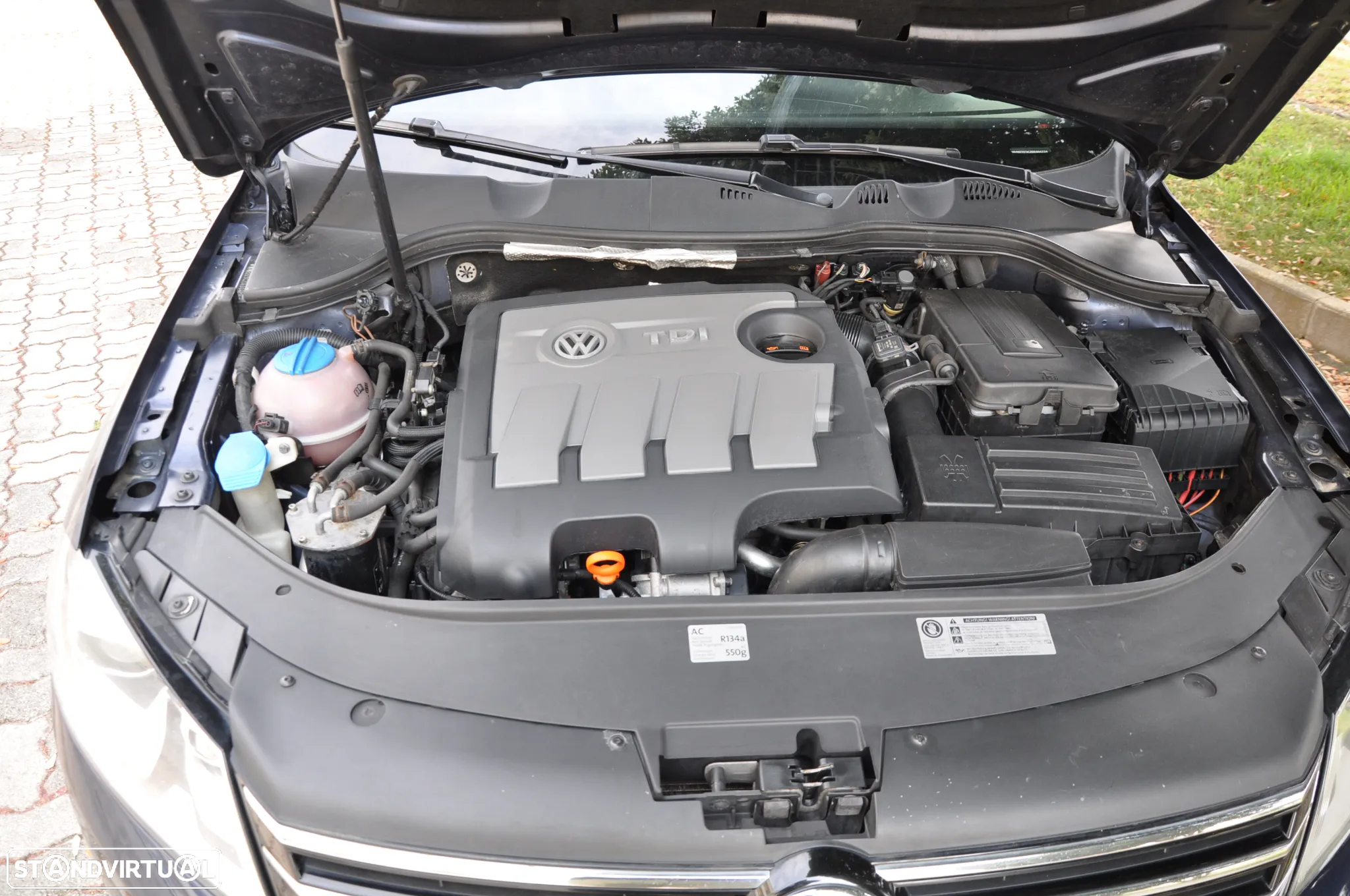 VW Passat Variant 1.6 TDI BlueMotion Trendline - 37