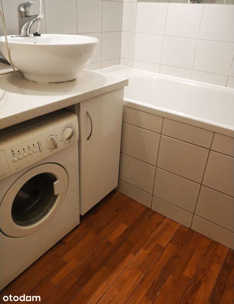 55 m2 I 2 niezależne pokoje I osobna kuchnia I 2 łazienki I przy UŁ