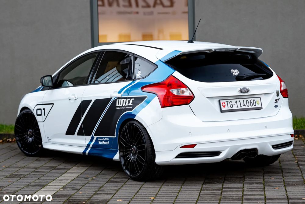 Ford Focus 2.0 EcoBoost ST mit Leder-Sport-Paket - 13