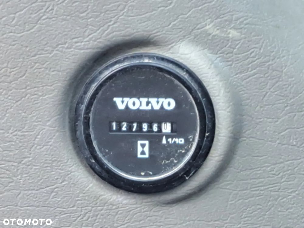 Volvo EC250DL - 10
