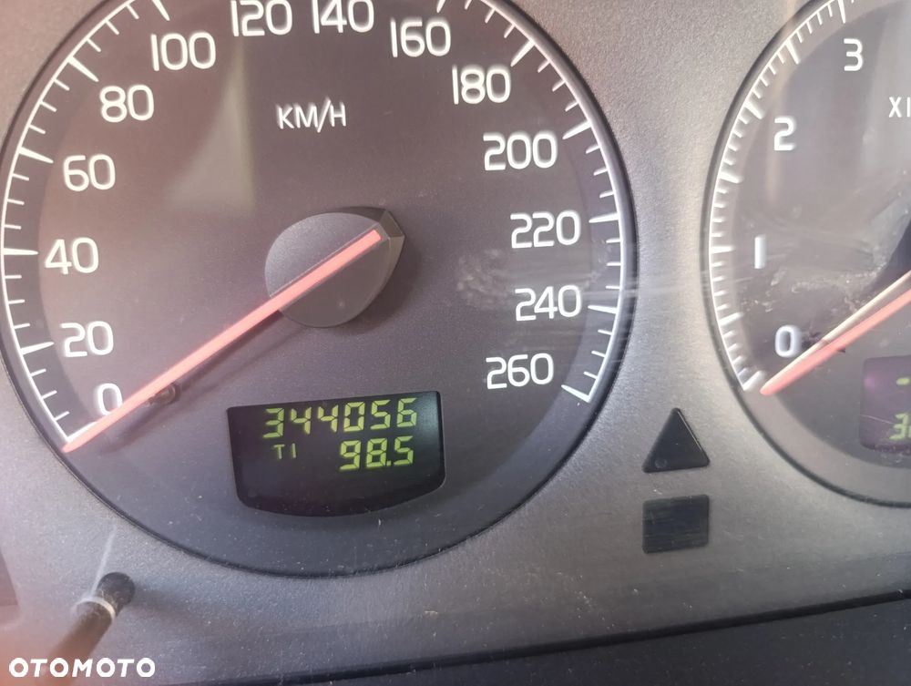 Volvo V70 2.5T AWD Comfort - 10