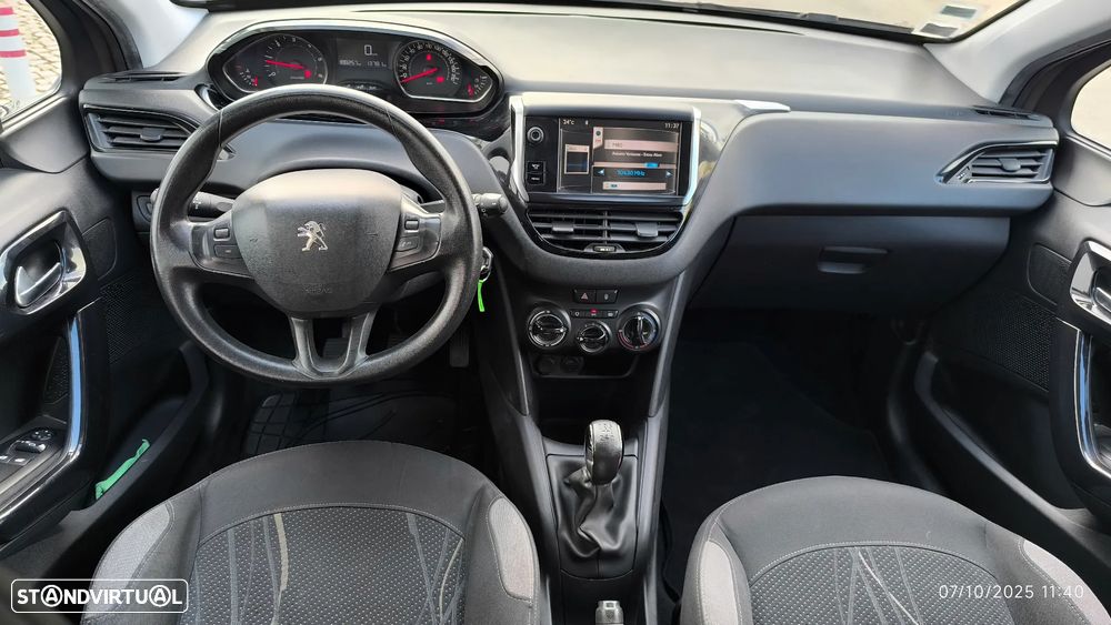 Peugeot 208 1.4 HDi SE Style - 37