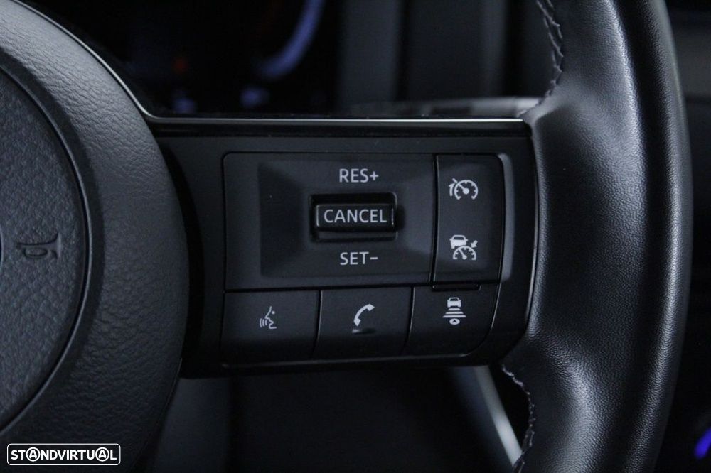 Nissan Qashqai 1.3 DIG-T N-Connecta LED - 24