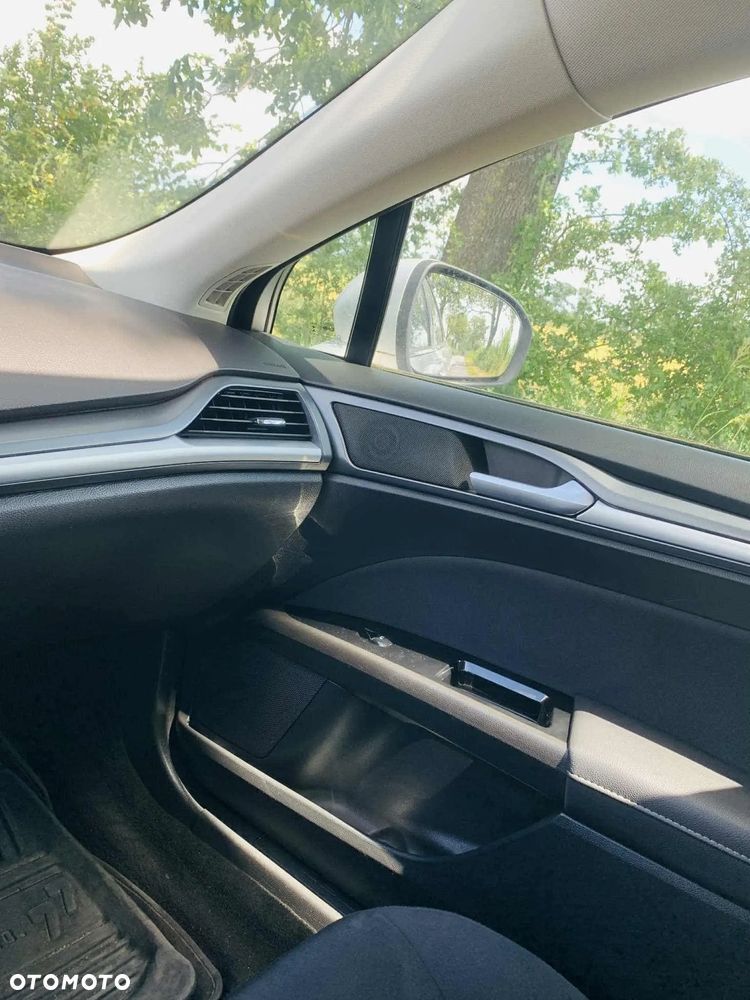 Ford Mondeo 2.0 TDCi Ambiente - 14