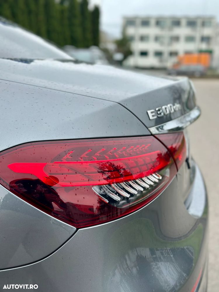 Mercedes-Benz E - 26