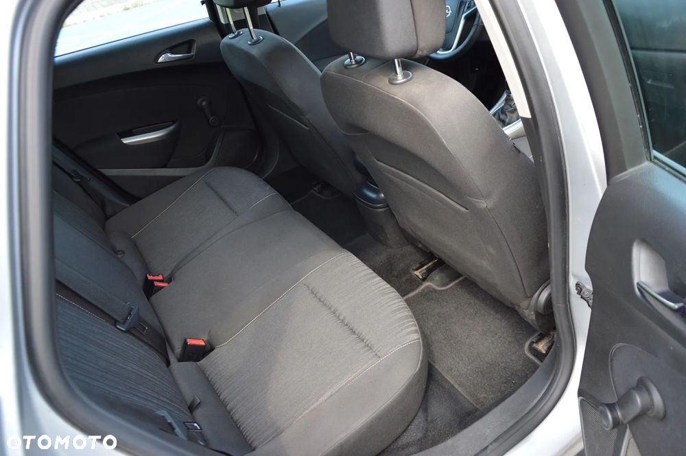 Opel Astra 1.4 Turbo Selection - 12
