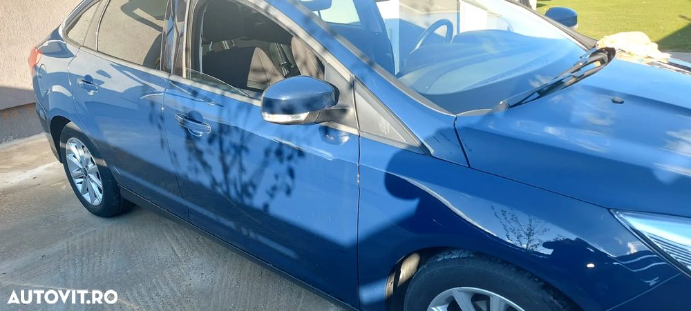 Ford Focus 1.0 EcoBoost Trend - 3