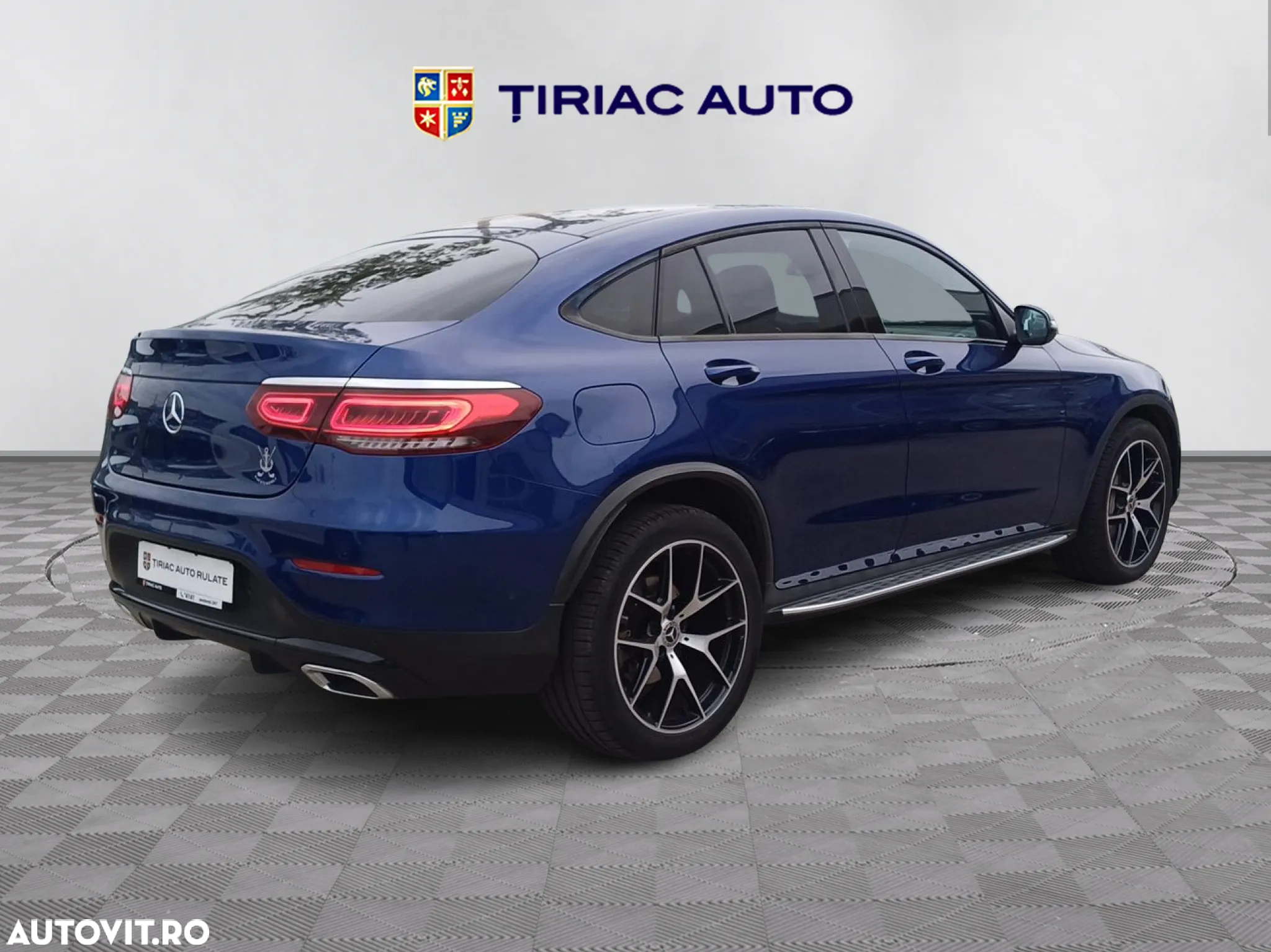 Mercedes-Benz GLC Coupe 200 4Matic 9G-TRONIC AMG Line - 5