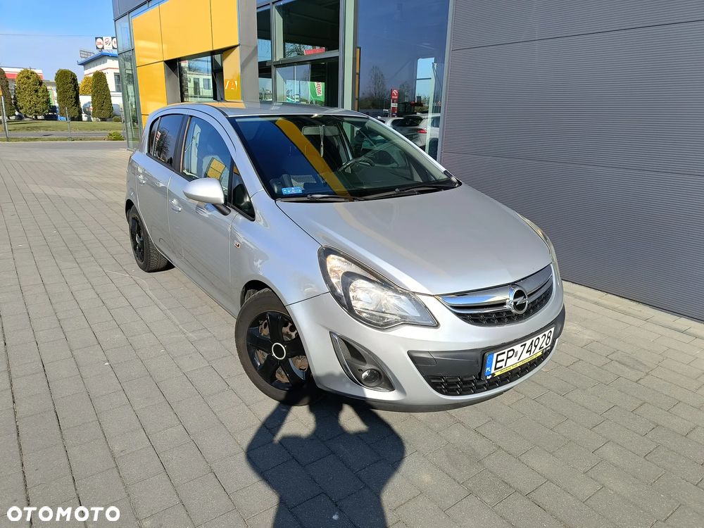 Opel Corsa 1.4 16V Cosmo - 9