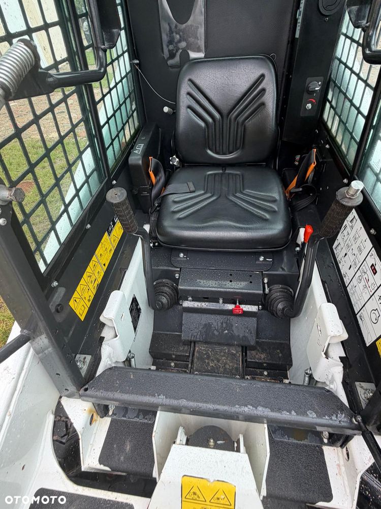 Bobcat S70 - 29