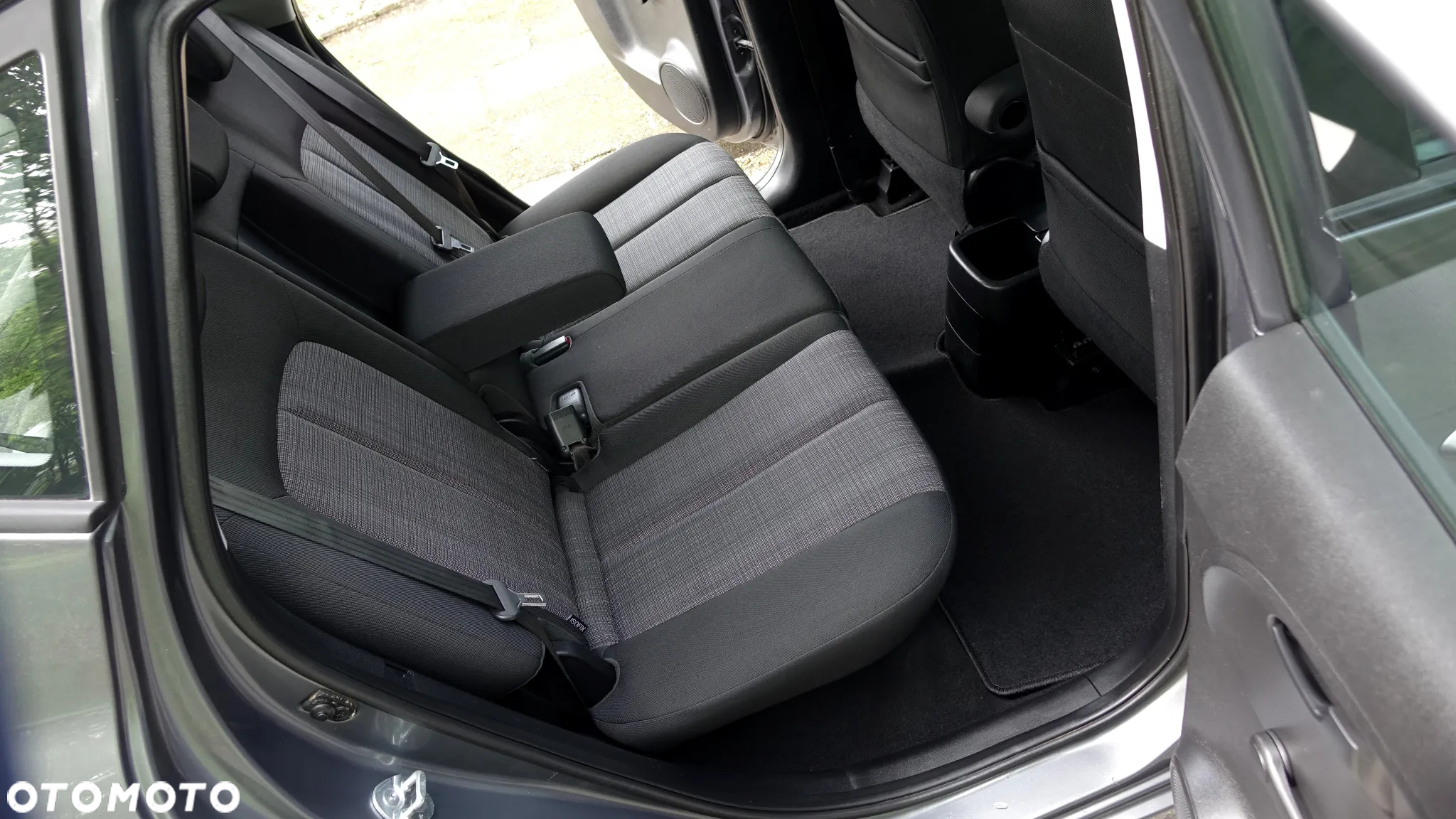 Kia Venga 1.6 L - 11