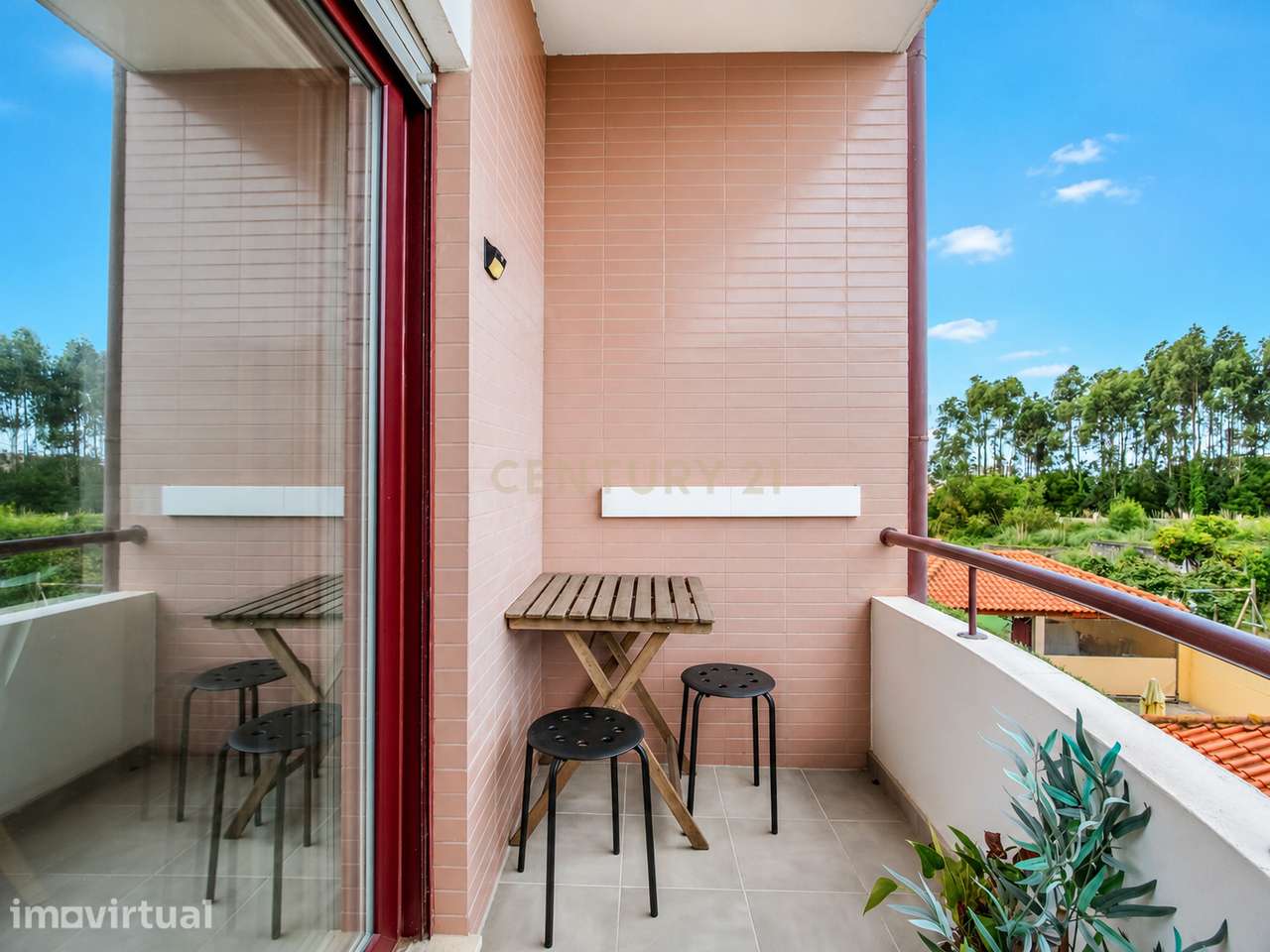 Apartamento T2 remodelado em Condomínio Fechado – Francelos, V.N.G. - Grande imagem: 3/32