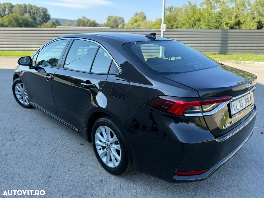 Toyota Corolla 1.8 HEV Business - 4