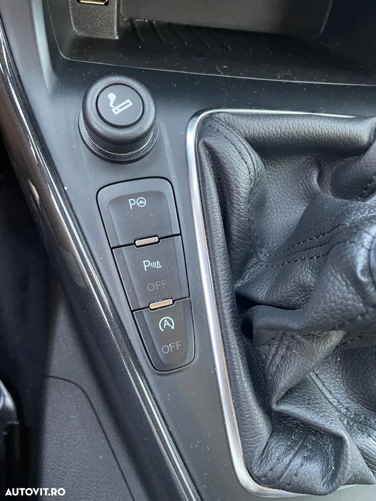 Ford Focus 1.0 EcoBoost Start Stop Trend - 31