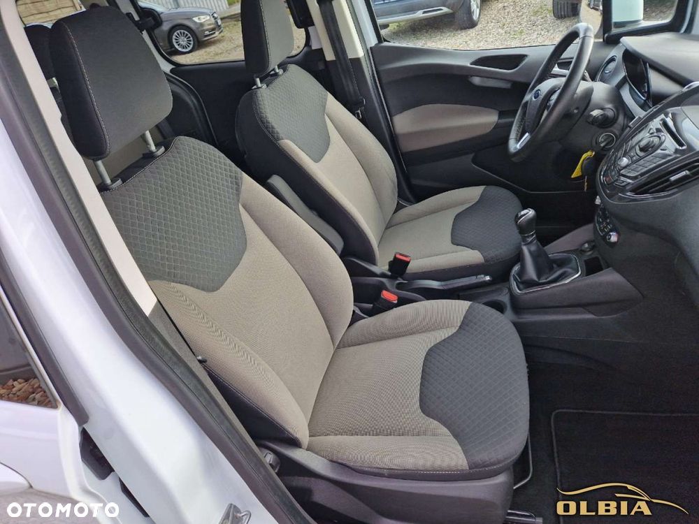 Ford Tourneo Courier - 23