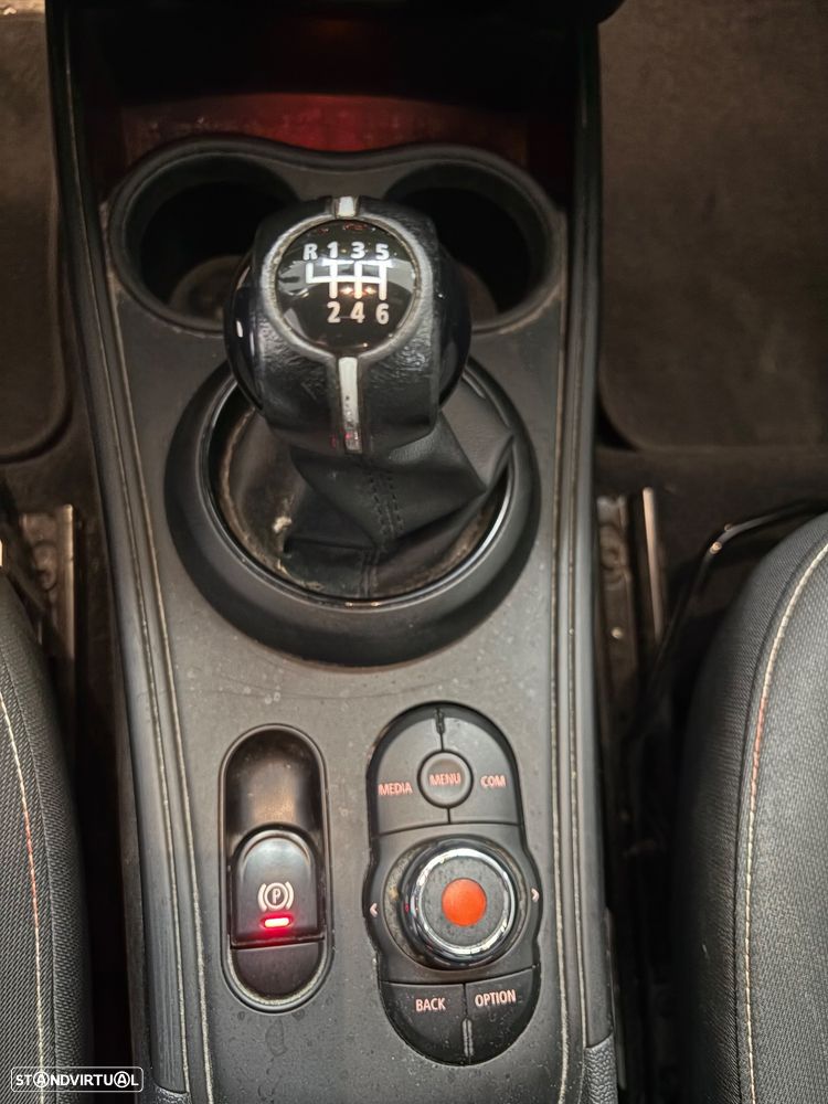 MINI Countryman One D - 21