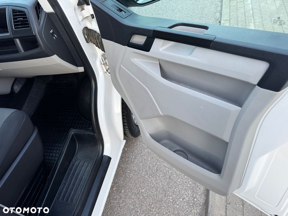 Volkswagen Transporter - 35