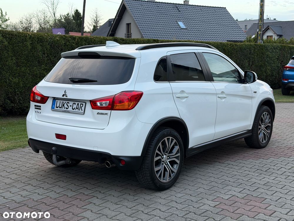 Mitsubishi ASX - 5