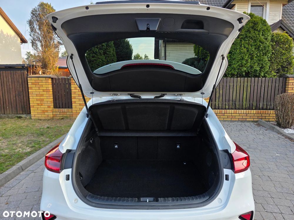 Kia XCeed 1.4 T-GDI L Business Line DCT - 13