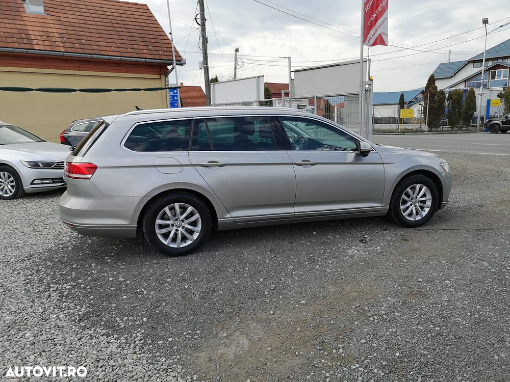 Volkswagen Passat - 11