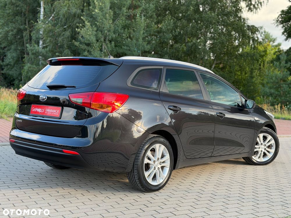 Kia Ceed 1.4 CVVT Dream Team Edition - 4
