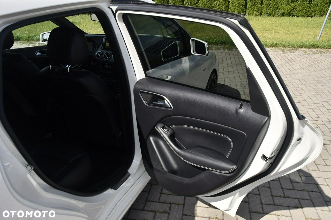 Mercedes-Benz Klasa B - 22