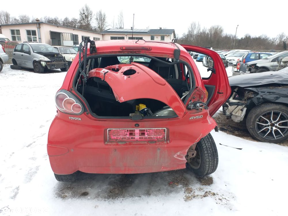 Toyota Aygo 1.0 12V 04r wszystkie części - 2