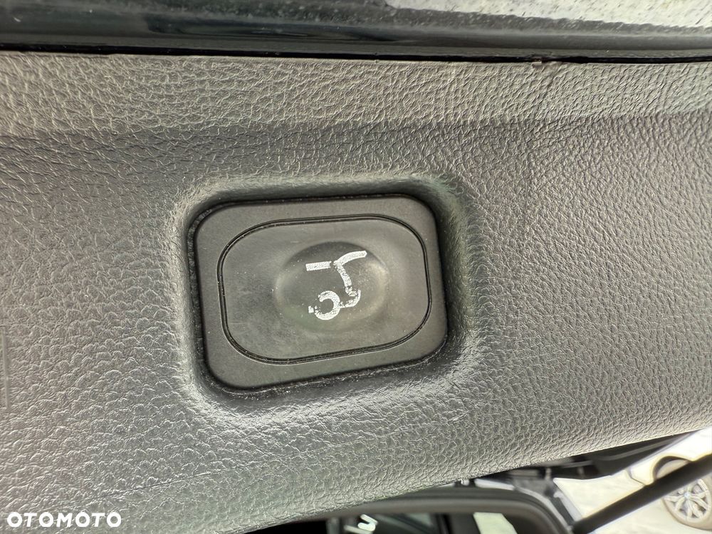 Ford S-Max 2.0 EcoBlue Twin-Turbo ST-Line - 24