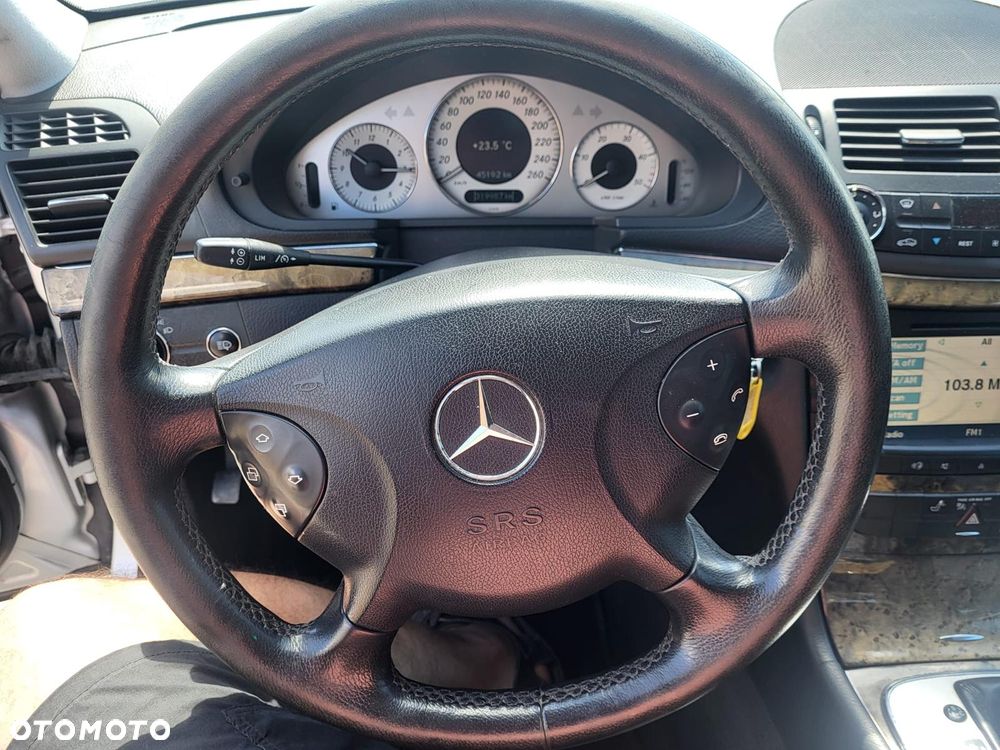 Mercedes-Benz Klasa E 320 CDI 4-Matic T Avantgarde - 15