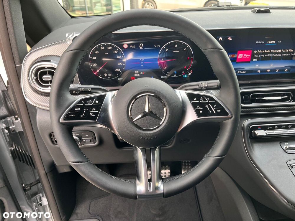 Mercedes-Benz Klasa V - 20