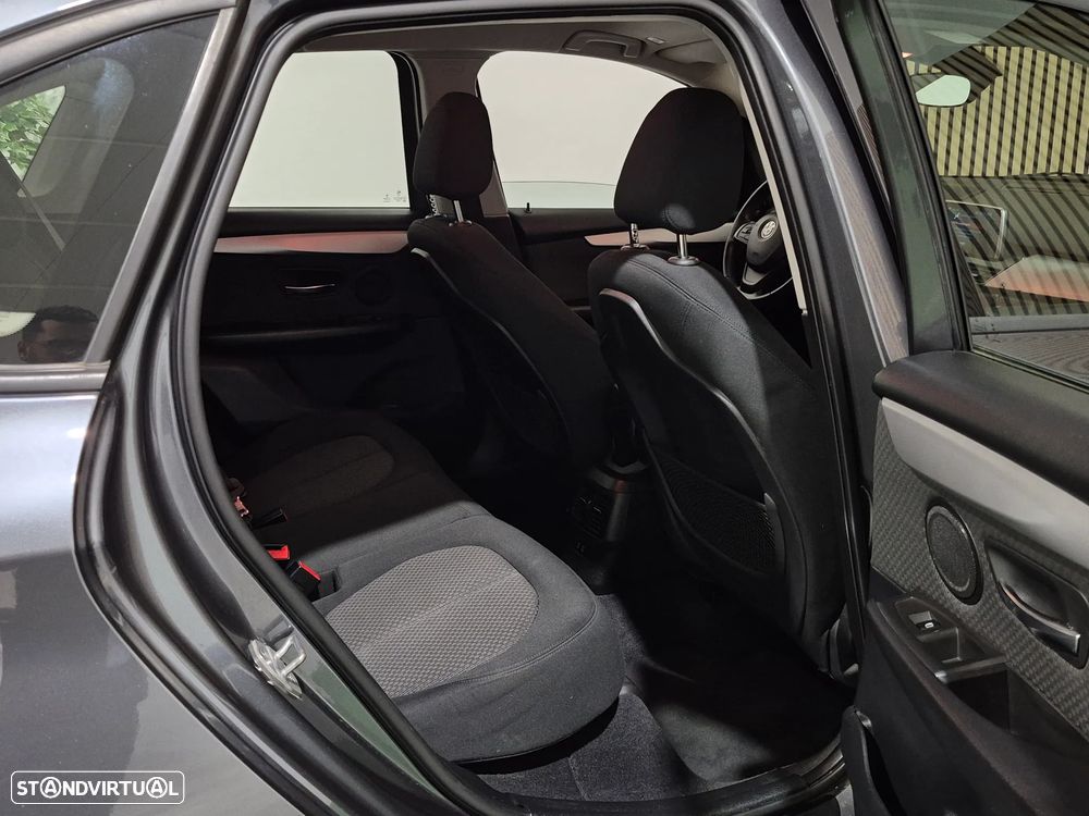 BMW 216 Active Tourer d Advantage - 30