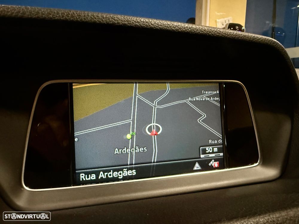 Mercedes-Benz E 250 CDi Avantgarde BlueEfficiency Auto. - 35