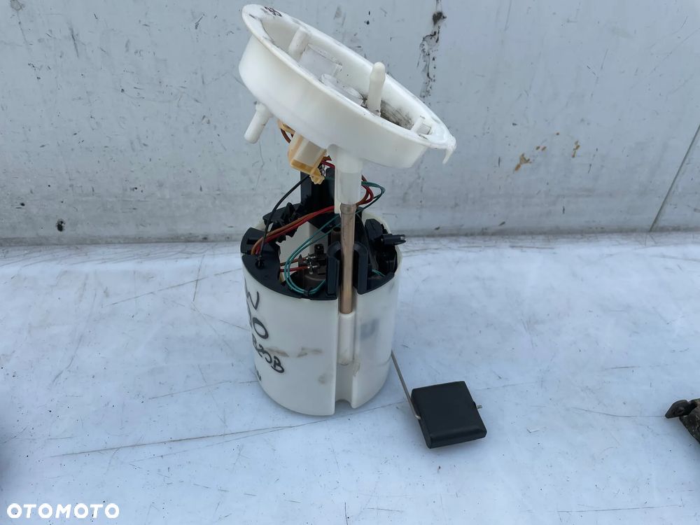 POMPA PALIWA 6763850 BMW E90 2.0 N46B20B - 1