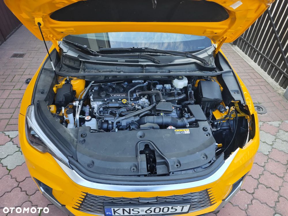 Lexus LBX 1.5 Hybrid - 18