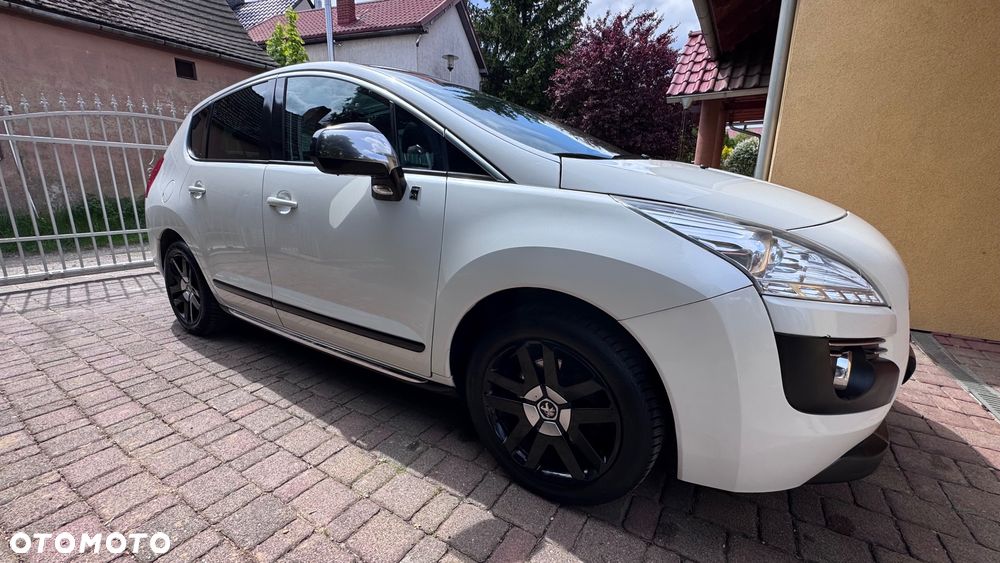 Peugeot 3008 Hybrid4 - 3