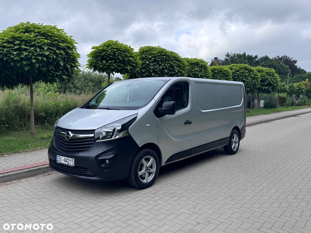 Opel Vivaro - 1