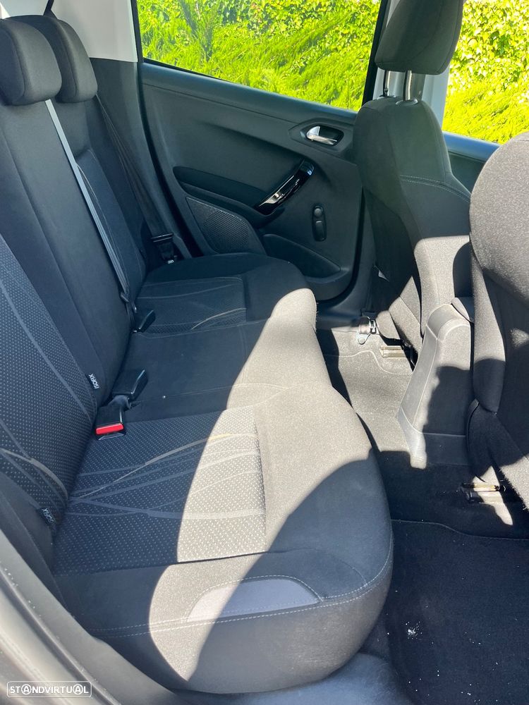 Peugeot 208 1.4 VTi Allure - 14