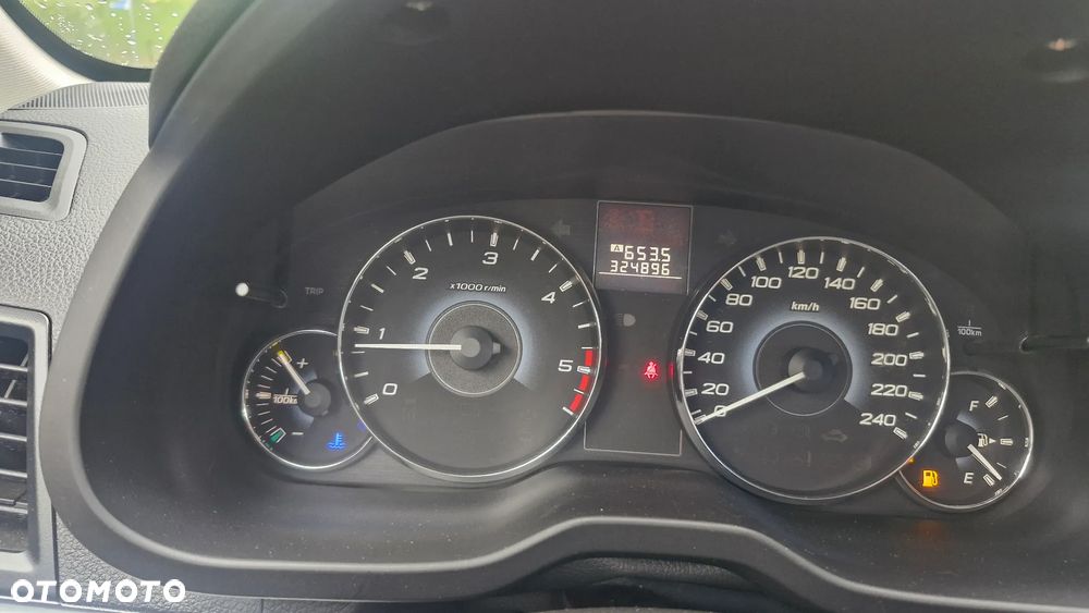 Subaru Legacy 2.0 D Sport - 16