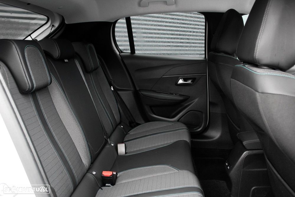 Peugeot e-208 50 kWh Allure - 35