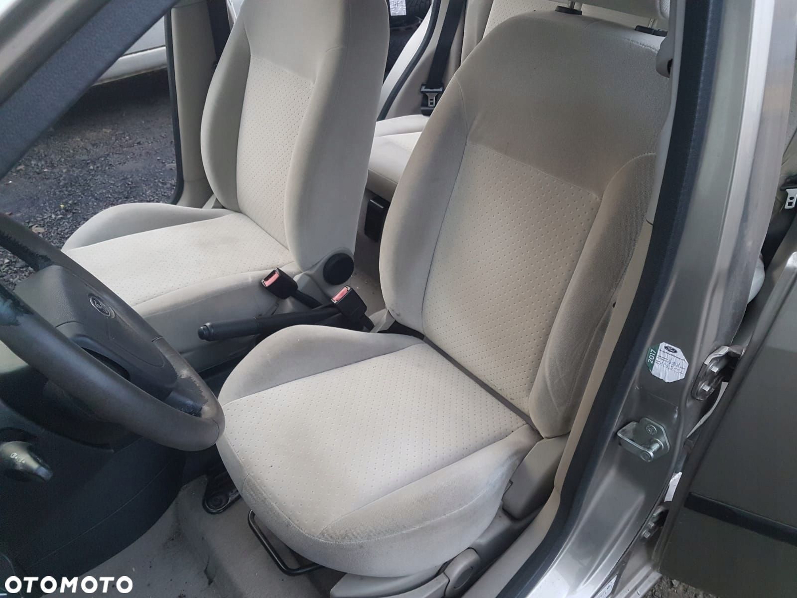 FORD FIESTA MK6 02- FOTELE KOMPLET 5-DRZWI GHIA - 1