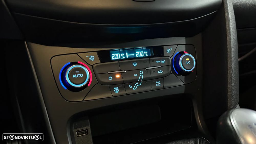 Ford Focus 2.3 EcoBoost RS - 33
