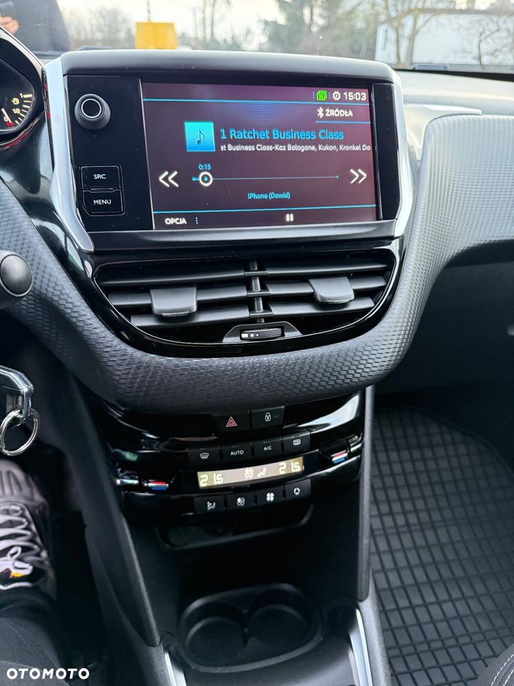 Peugeot 208 1.2 PureTech Allure - 15