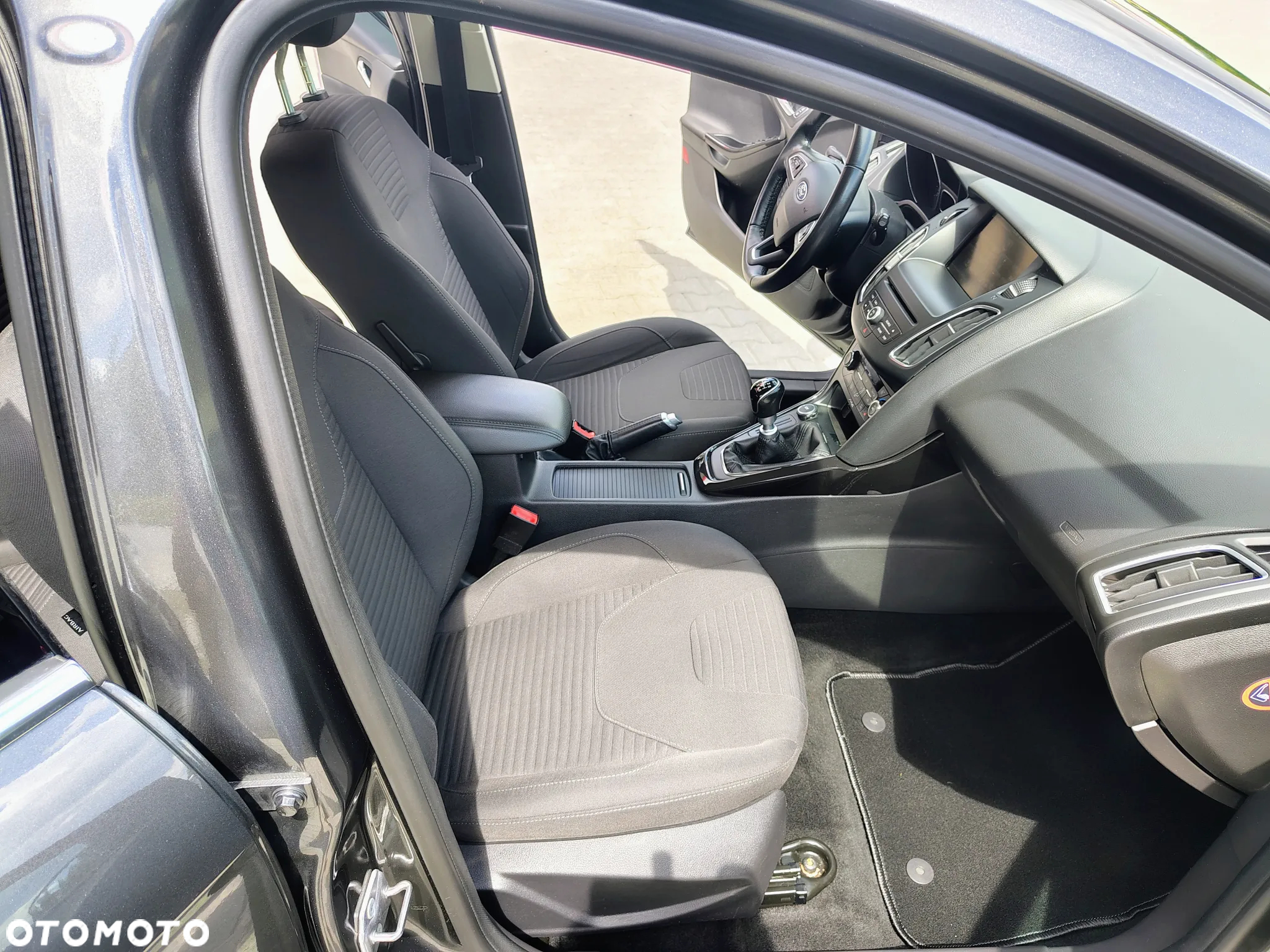 Ford Focus 1.6 TDCi DPF Titanium - 26