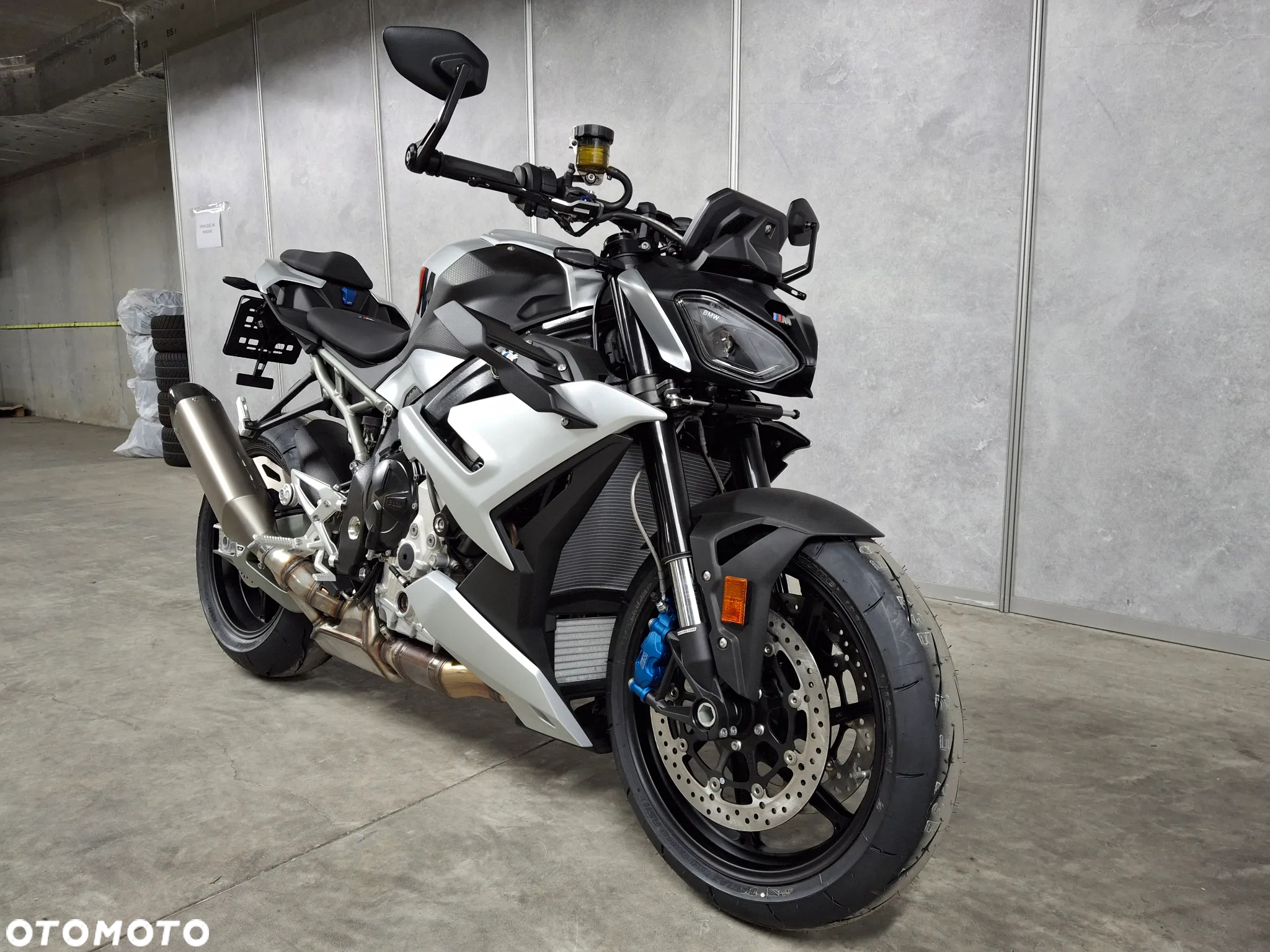 BMW S - 3