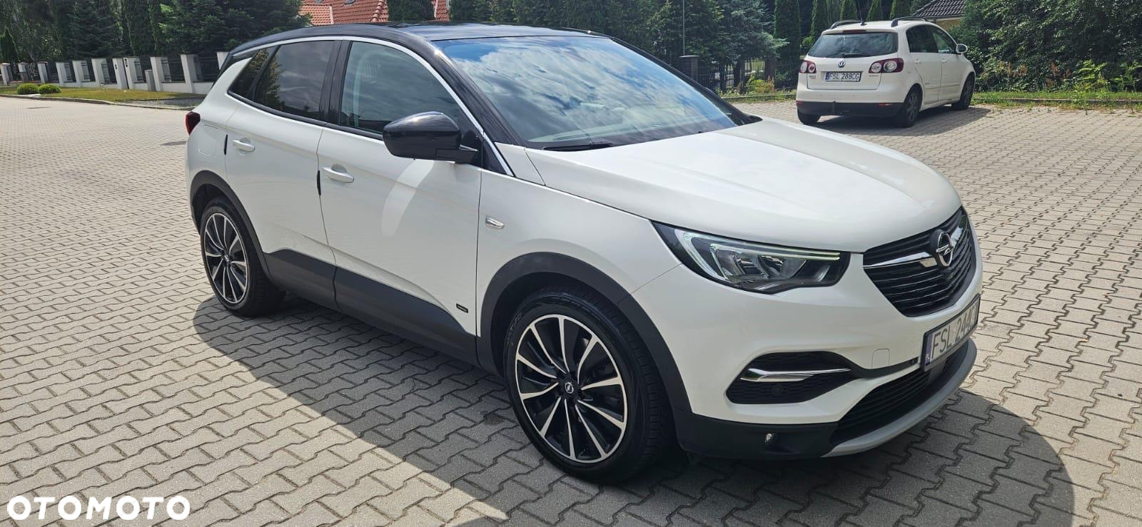Opel Grandland X 1.6 T PHEV 4x4 Edition Business - 4