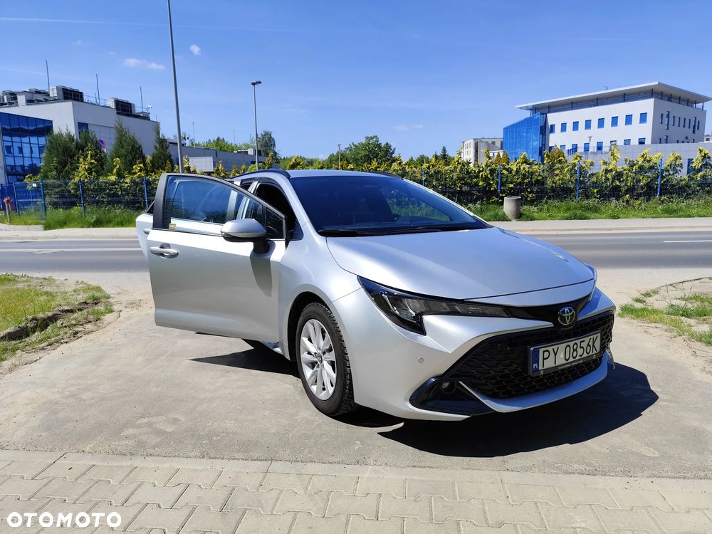 Toyota Corolla 1.8 Hybrid Comfort - 4
