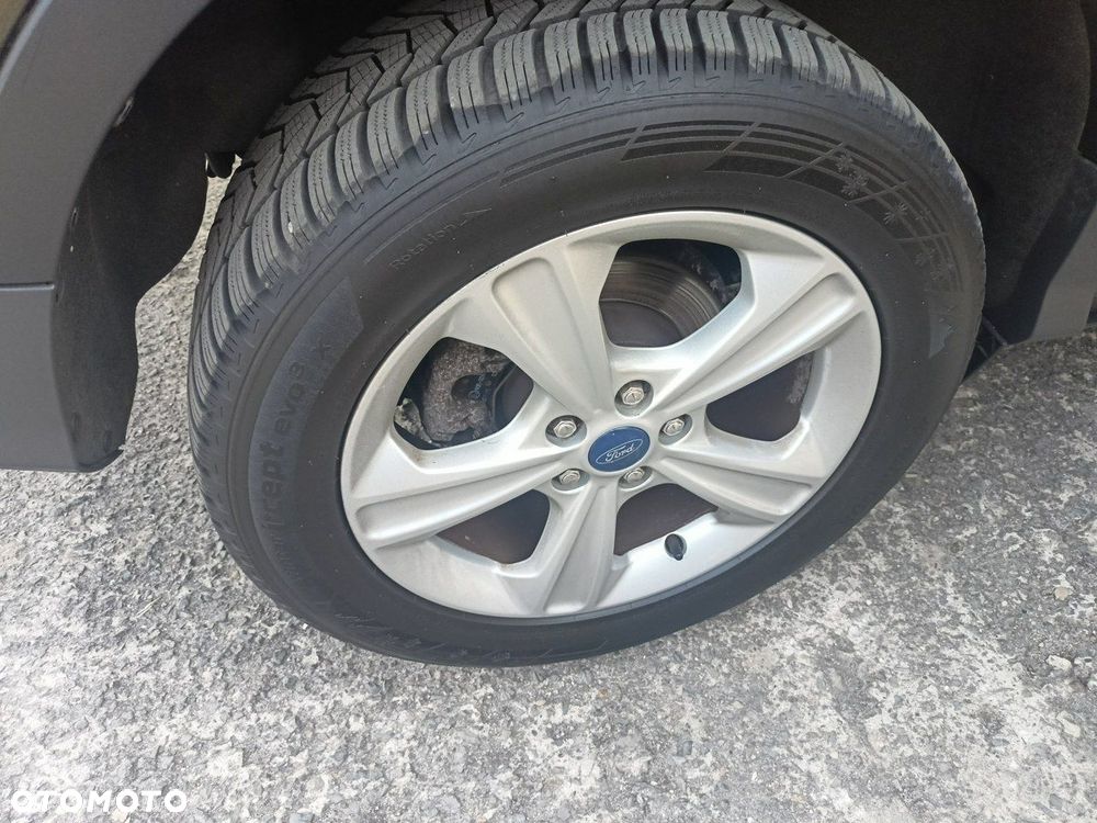 Ford Kuga 1.6 EcoBoost 2x4 Titanium - 25